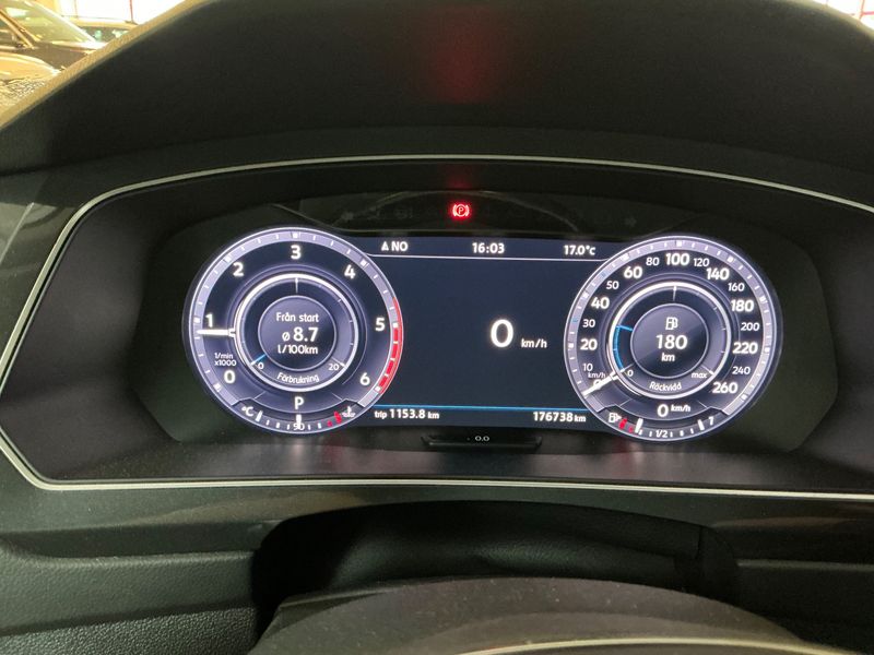 Volkswagen Tiguan 2.0 TDI Highline 4Motion BlueMotion Tech — zdjęcie 13