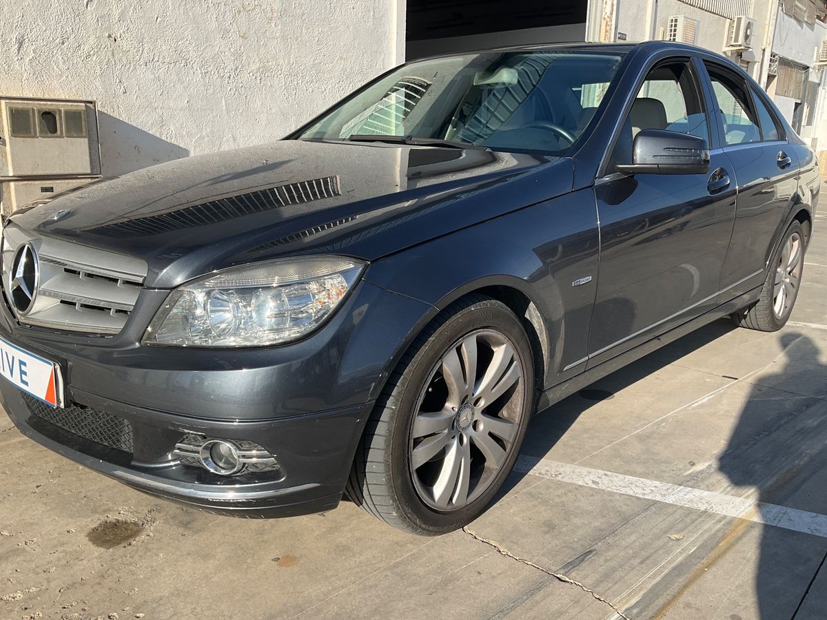 Mercedes-Benz C-Klasse C 200 CDI BlueEfficiency Avantgarde