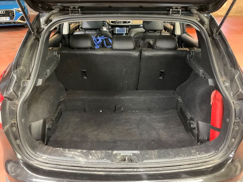 Nissan Qashqai 1.6 dCi Black Edition 2017 – снимка 38