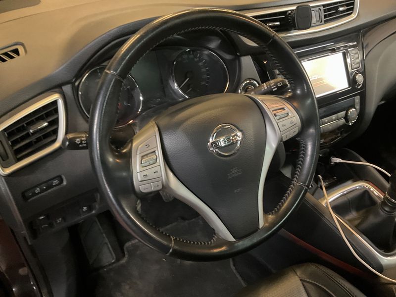 Nissan Qashqai 1.6 dCi Black Edition 2017 – снимка 31