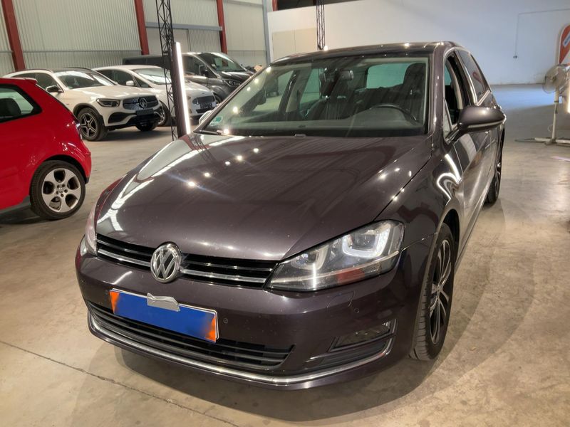 Volkswagen Golf VII 2.0 TDI Lounge BlueMotion Tech 2015 – снимка 1