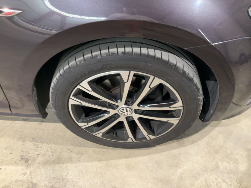 Volkswagen Golf VII 2.0 TDI Lounge BlueMotion Tech 2015 – снимка 11