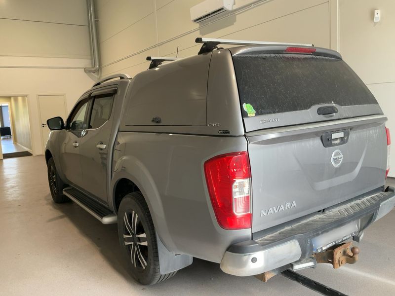 Nissan NP300 Pick-up 2.3 dCi Tekna Double Cab 4x4 — zdjęcie 3