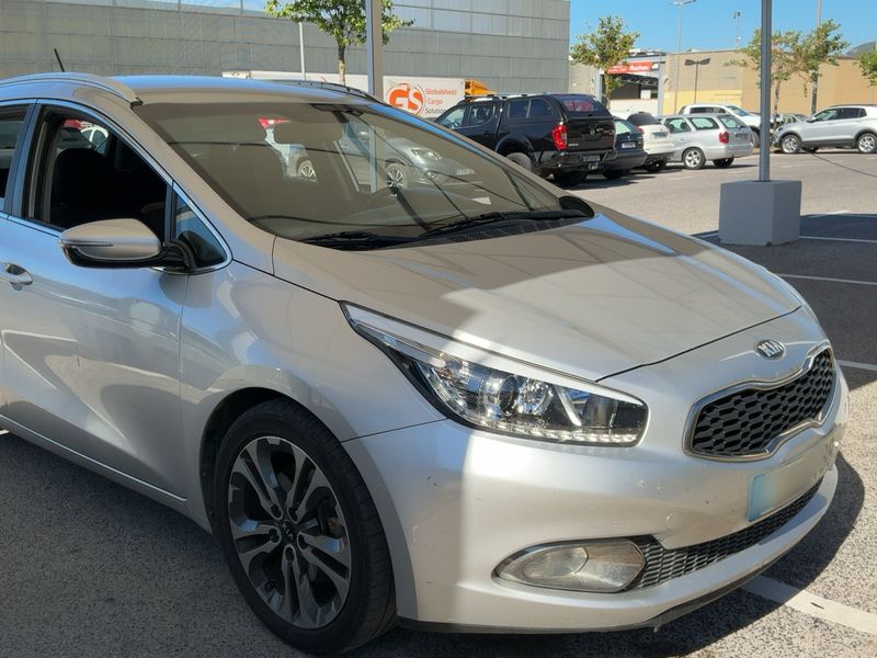 Kia cee'd 1.6 CRDi Spirit — zdjęcie 8