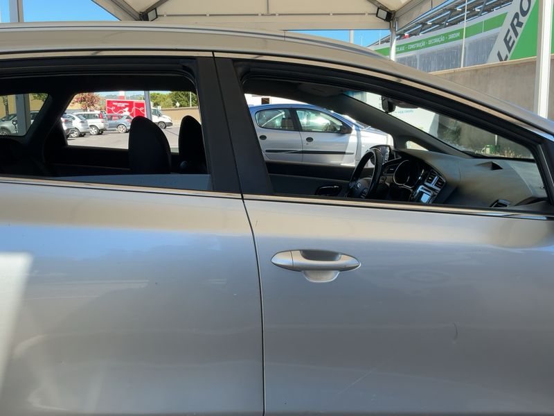 Kia cee'd 1.6 CRDi Spirit — zdjęcie 7