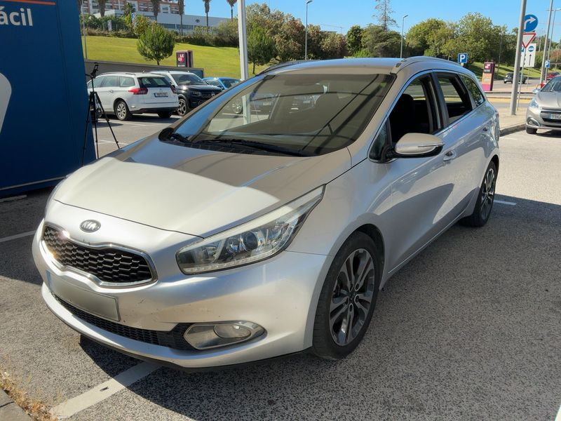 Kia cee'd 1.6 CRDi Spirit — zdjęcie 1