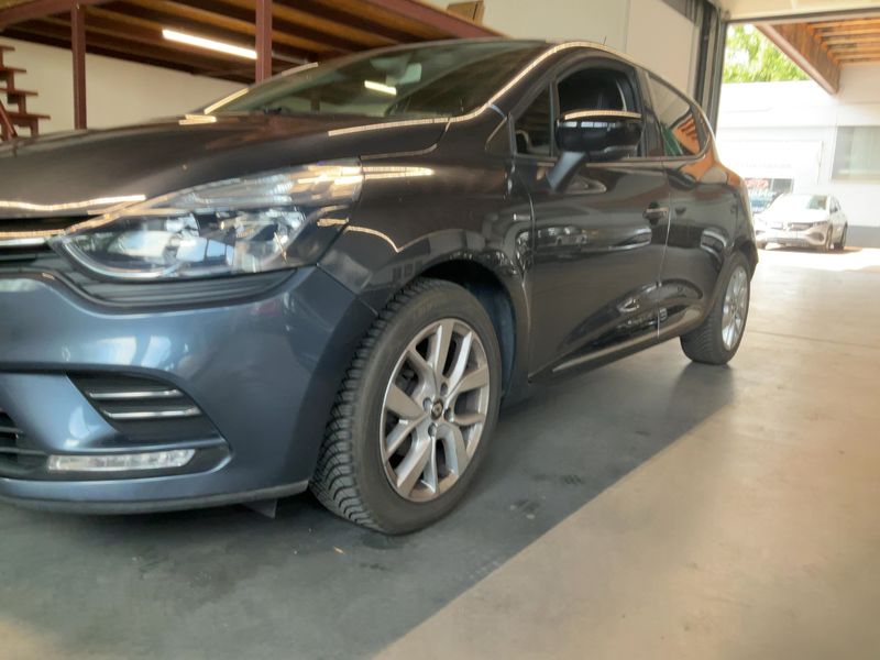 Renault Clio 0.9 TCe Limited 2019 – снимка 2