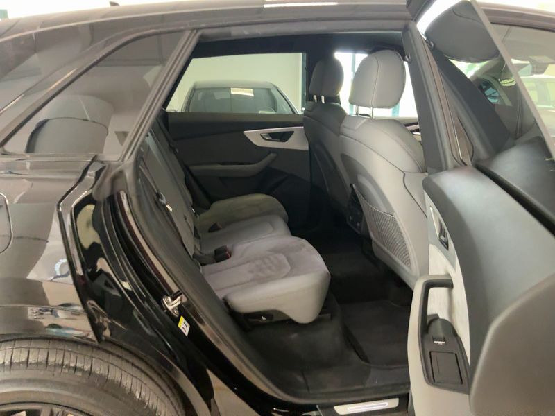 Audi Q8 55 TFSI Mild-Hybrid quattro sport — zdjęcie 14