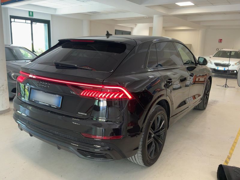 Audi Q8 55 TFSI Mild-Hybrid quattro sport — zdjęcie 6