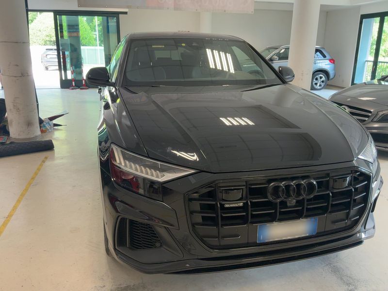 Audi Q8 55 TFSI Mild-Hybrid quattro sport — zdjęcie 9
