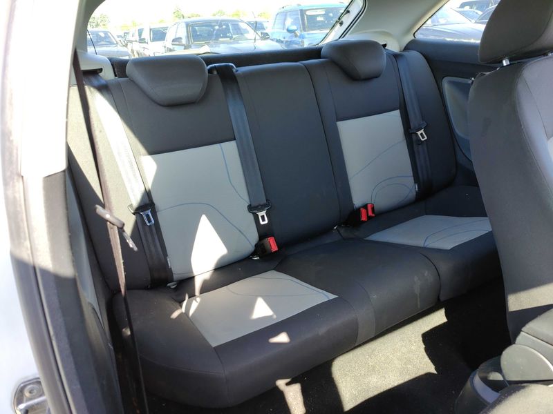 Seat Ibiza 1.2 Reference — zdjęcie 13