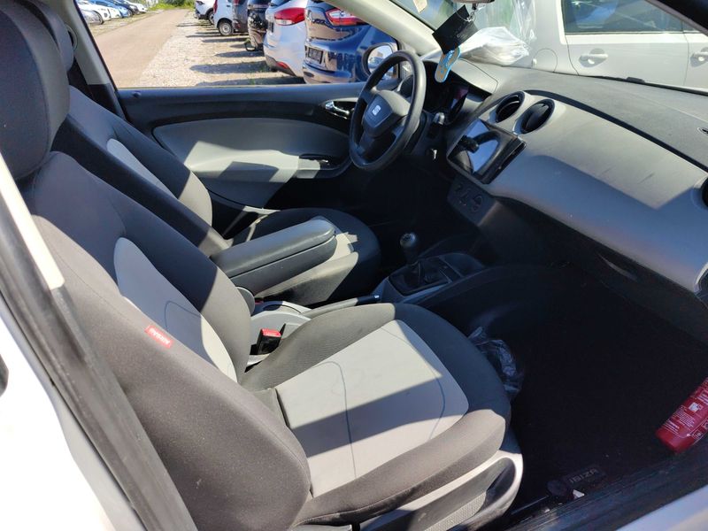 Seat Ibiza 1.2 Reference — zdjęcie 10