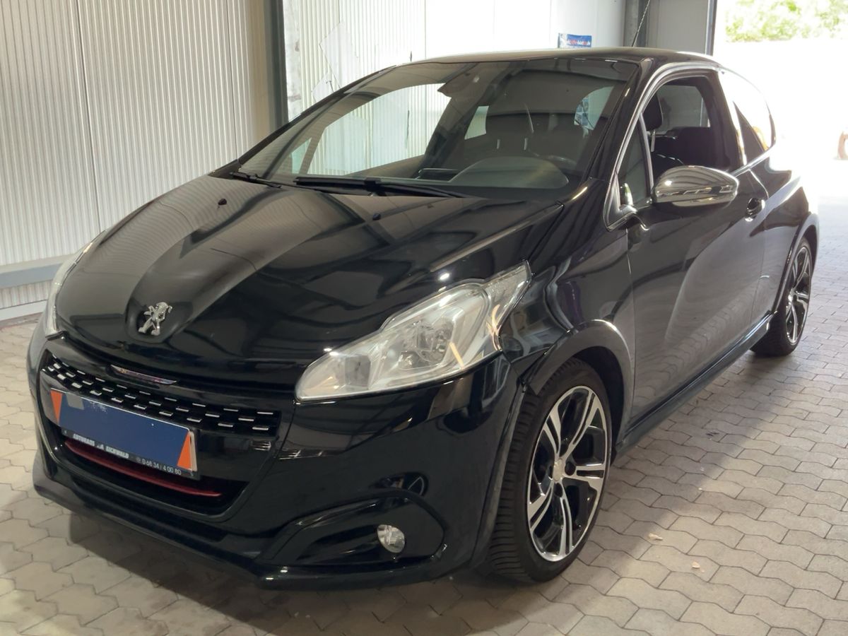 Peugeot 208 2018 — photo 1