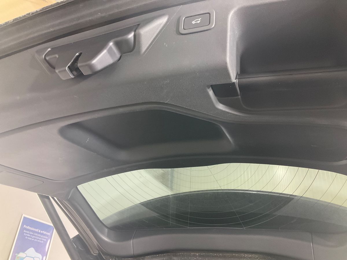 Land Rover 2017 — photo 41