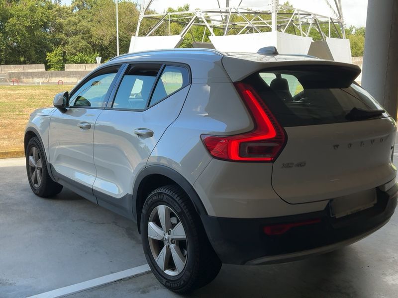 Volvo XC40 2.0 D3 Business Plus 2WD — zdjęcie 3