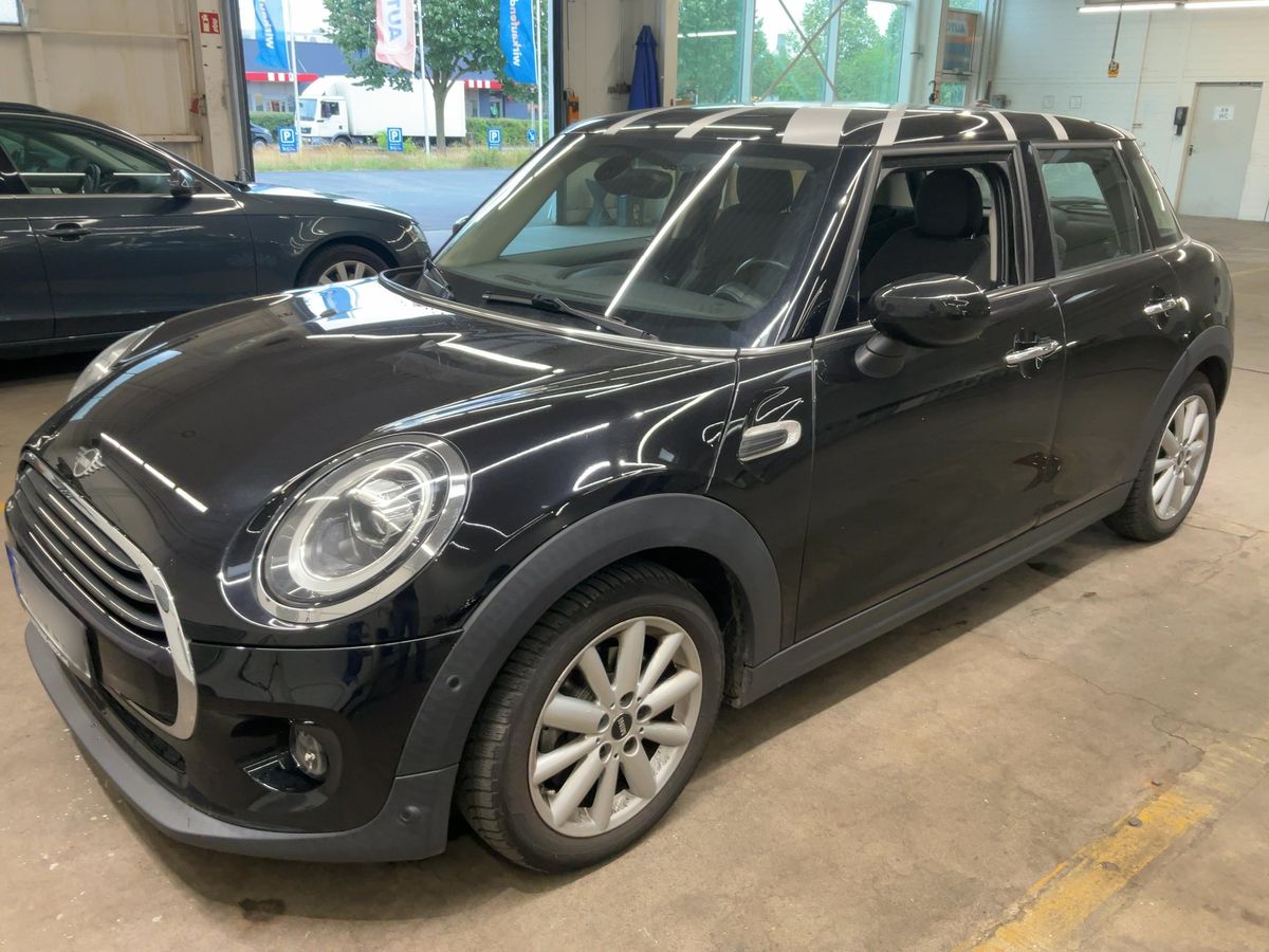 MINI Cooper 2019 — photo 1