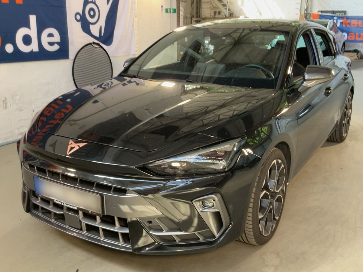 Cupra Leon 2024 — photo 1