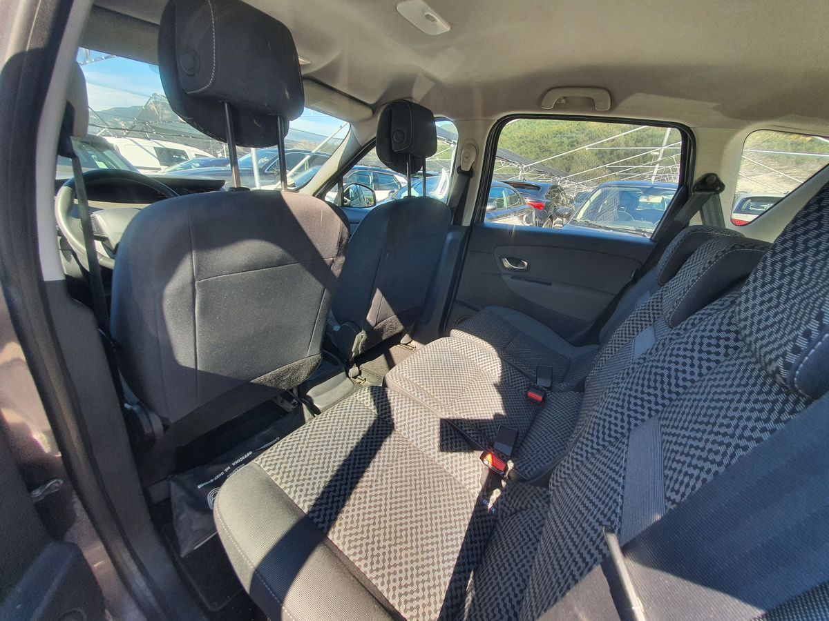 Renault Scenic 1.5 dCi Xmod Attractive