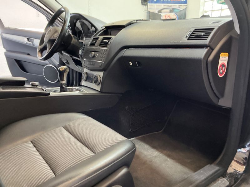 Mercedes-Benz C-Klasse C 220 CDI T BlueEfficiency Avantgarde 2009 – снимка 49