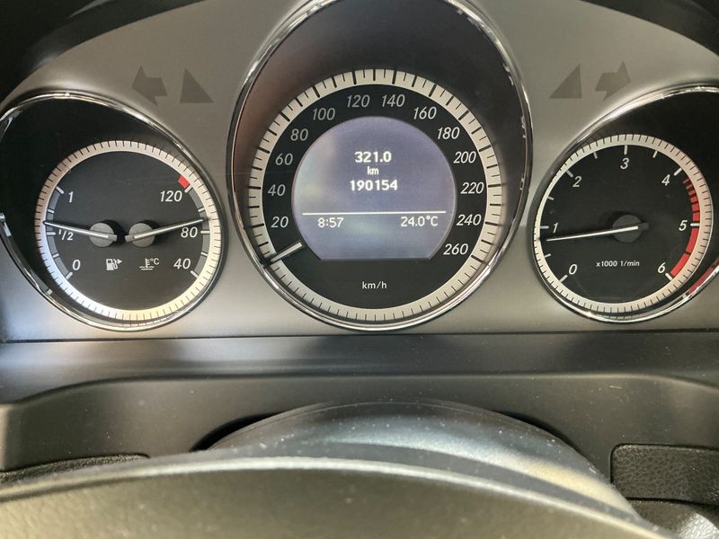 Mercedes-Benz C-Klasse C 220 CDI T BlueEfficiency Avantgarde 2009 – снимка 19