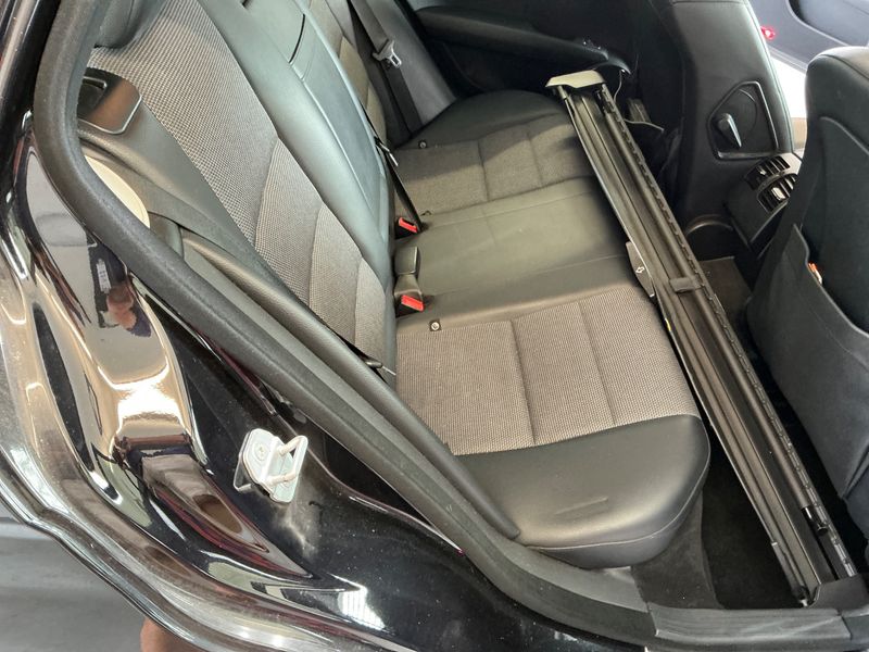 Mercedes-Benz C-Klasse C 220 CDI T BlueEfficiency Avantgarde 2009 – снимка 44