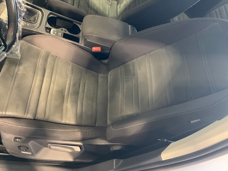 Volkswagen Touran 1.6 TDI Comfortline BlueMotion Tech 2016 – снимка 26