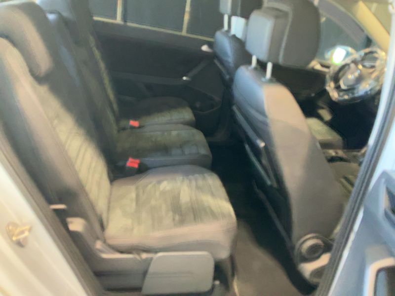 Volkswagen Touran 1.6 TDI Comfortline BlueMotion Tech 2016 – снимка 20