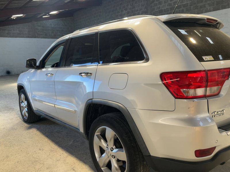 Jeep Grand Cherokee 3.0 CRD Limited — zdjęcie 3