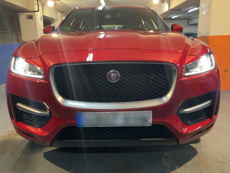 Jaguar F-Pace 25d R-Sport AWD — zdjęcie 9