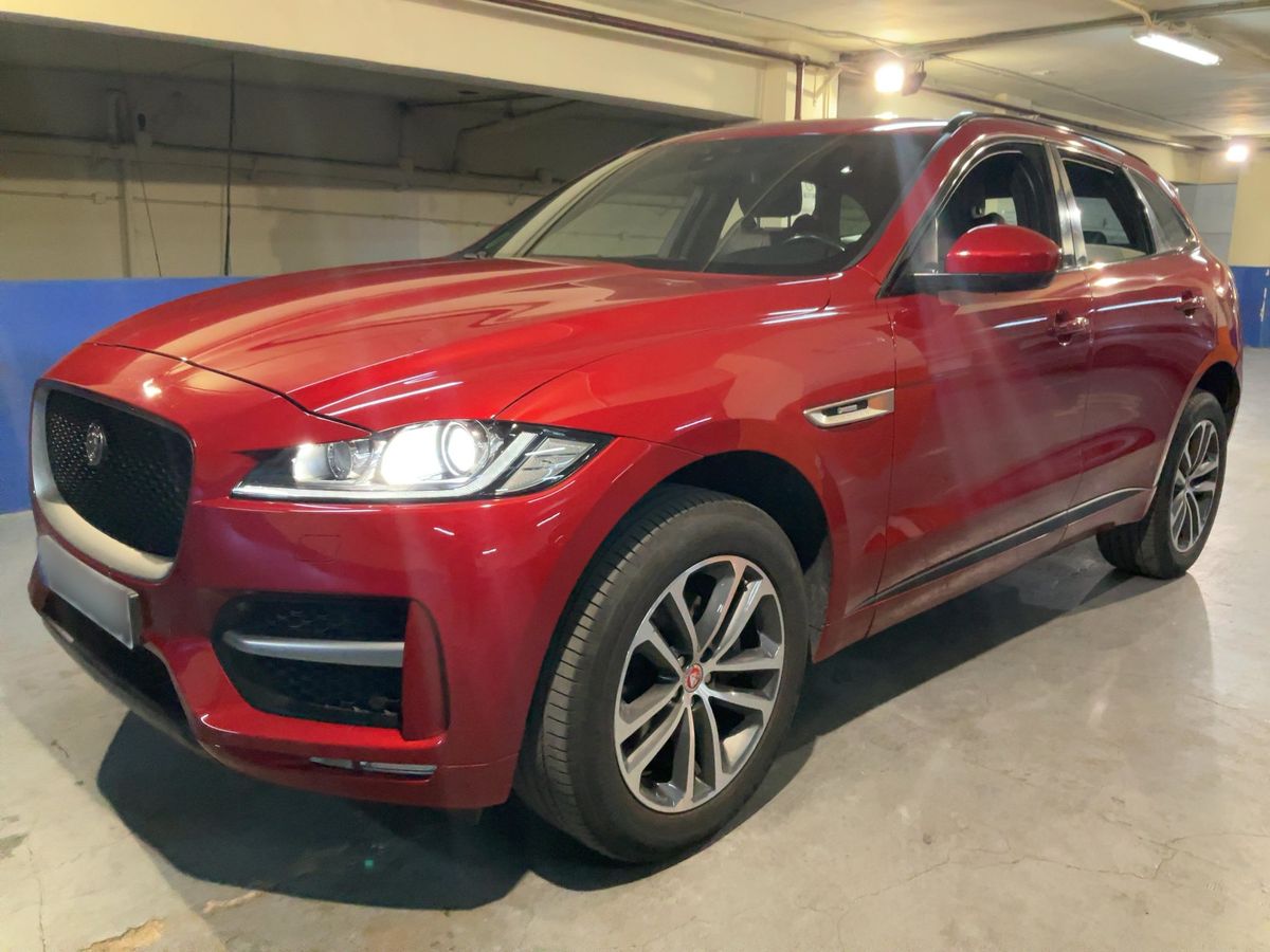Jaguar F-Pace 2018 — photo 1