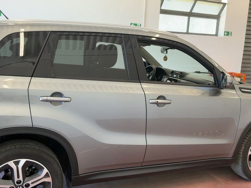 Suzuki Vitara 1.6 DDiS V-Top 4x4 — zdjęcie 7
