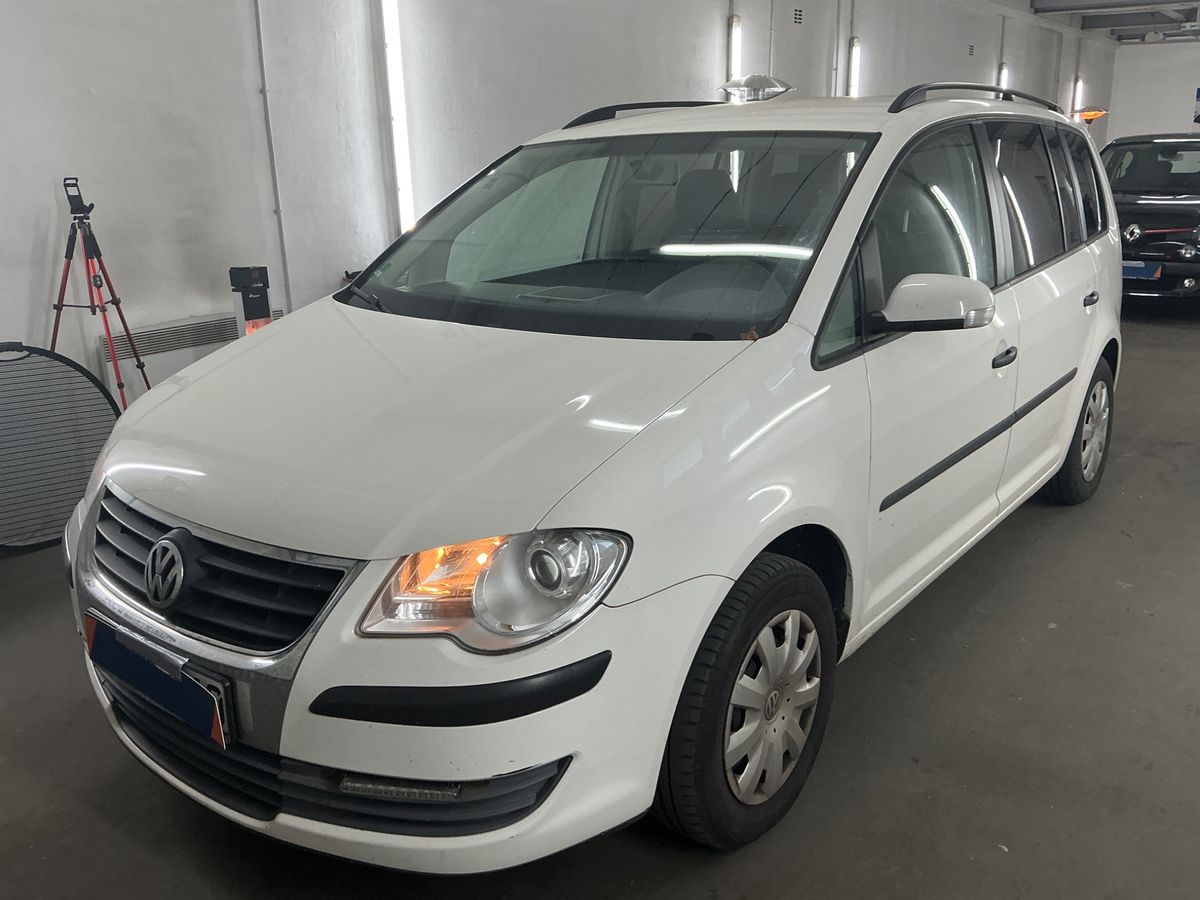 Volkswagen Touran 1.6 Conceptline