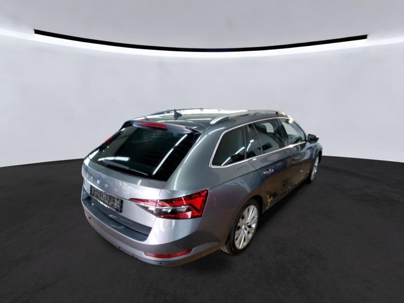 Skoda Superb 2.0 TDI Style — zdjęcie 4