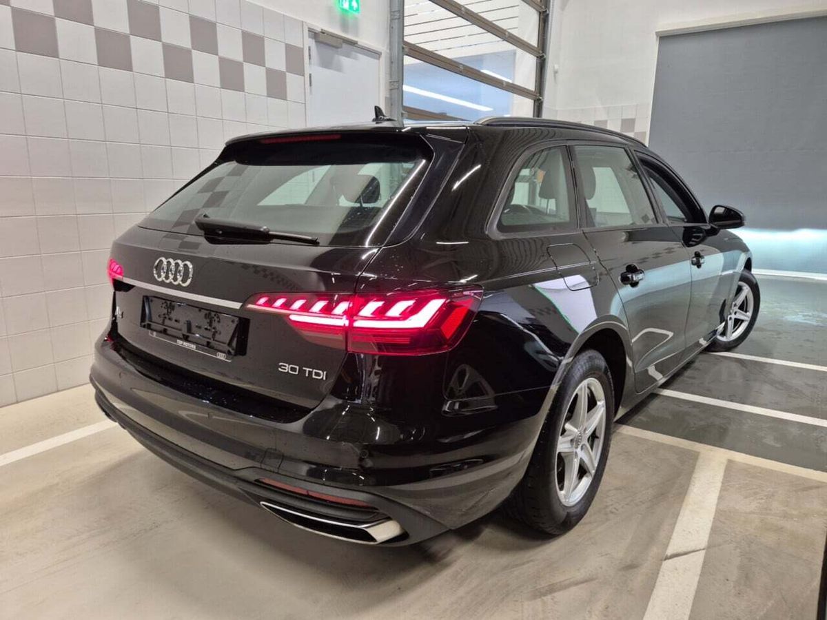 Audi A4 30 TDI