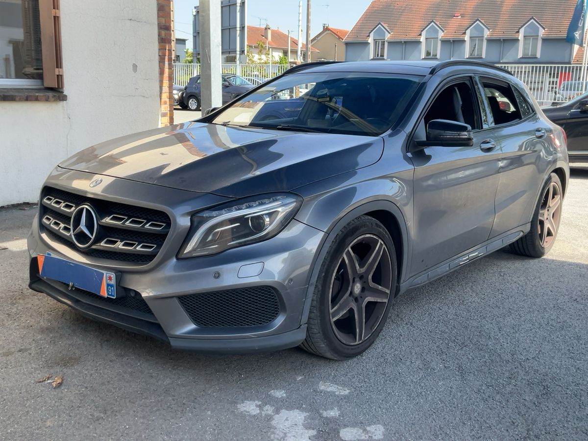 Mercedes-Benz GLA-Klasse 2015