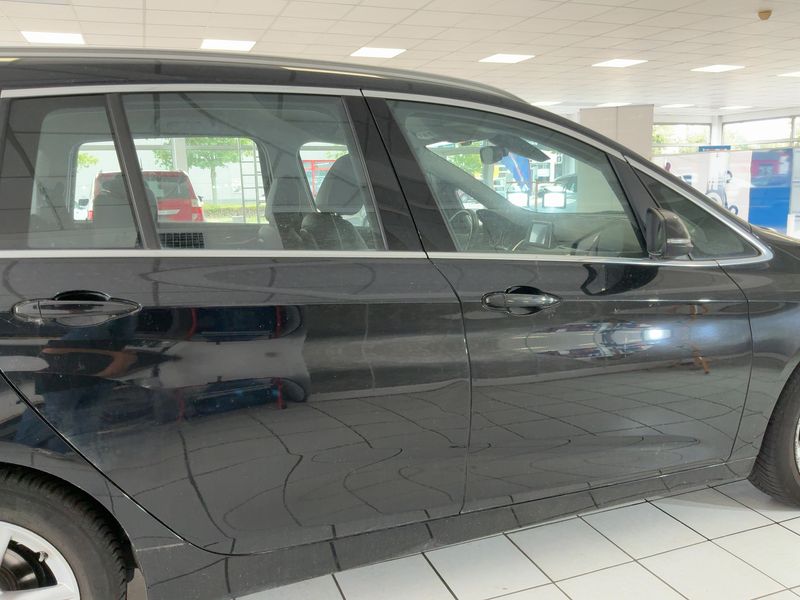BMW 2er 218i Gran Tourer Luxury Line 2017 – снимка 10