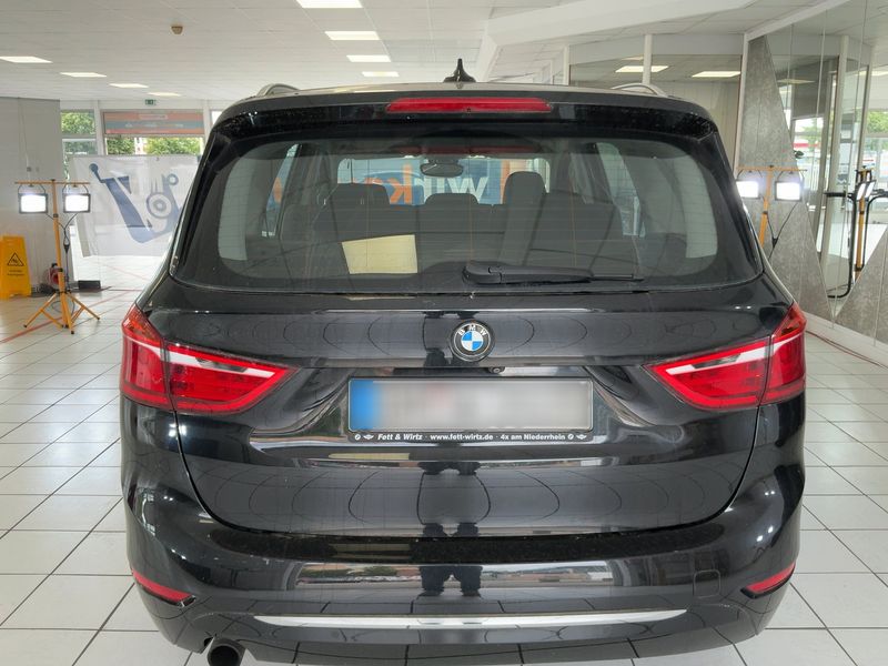 BMW 2er 218i Gran Tourer Luxury Line 2017 – снимка 7