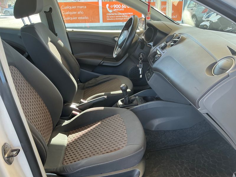 Seat Ibiza 1.2 Emoción — zdjęcie 11