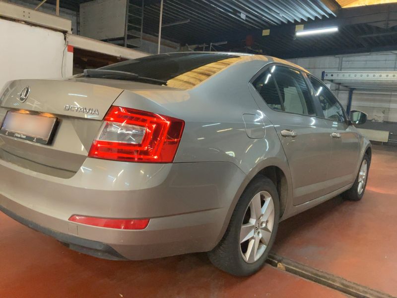 Skoda Octavia 1.2 TSI Ambition — zdjęcie 6