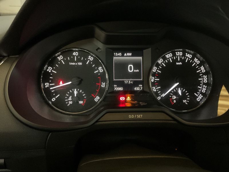 Skoda Octavia 1.2 TSI Ambition — zdjęcie 13