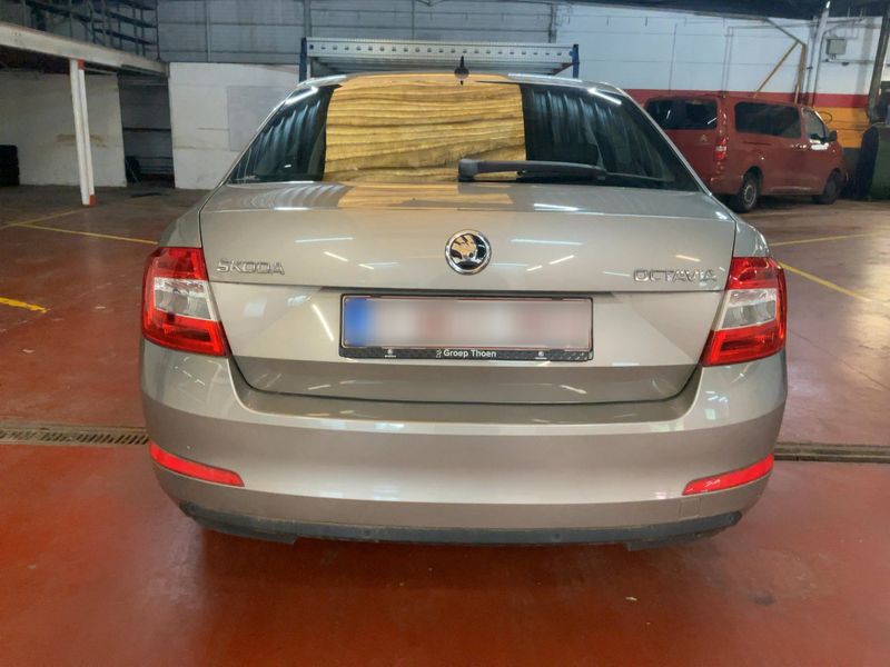 Skoda Octavia 1.2 TSI Ambition — zdjęcie 5