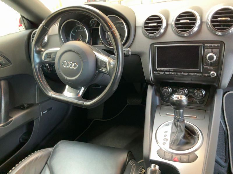 Audi TT 2.0 TFSI Roadster — zdjęcie 12