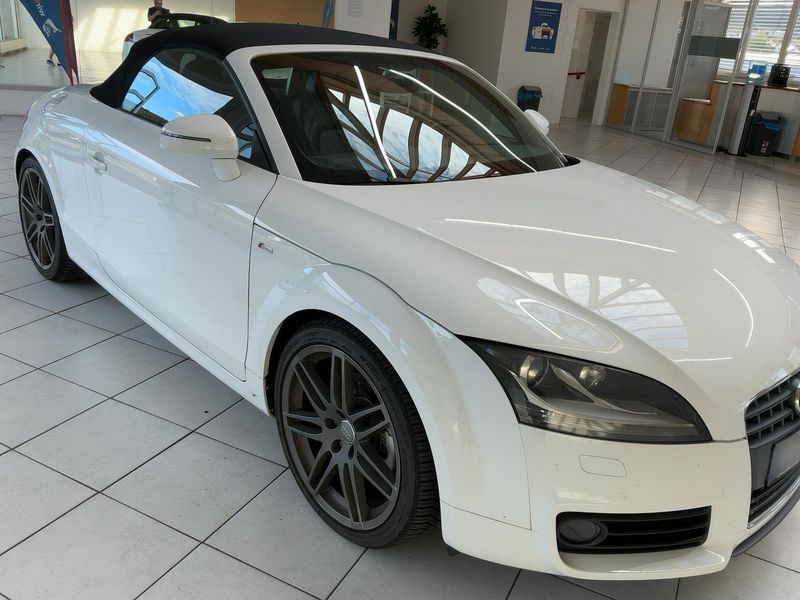 Audi TT 2.0 TFSI Roadster — zdjęcie 8