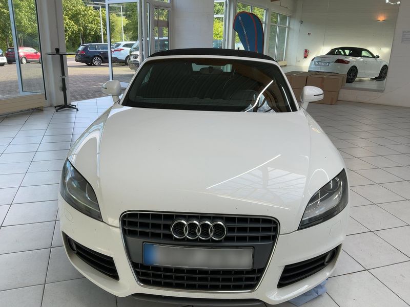 Audi TT 2.0 TFSI Roadster — zdjęcie 9