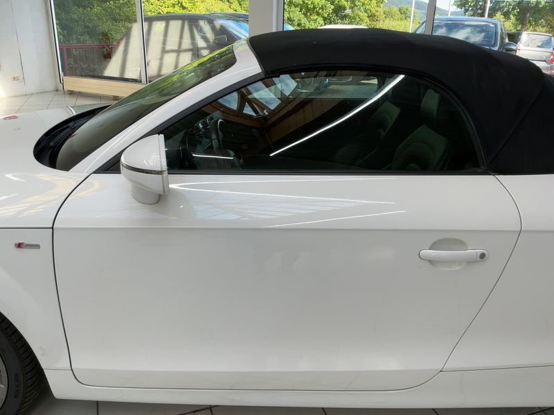 Audi TT 2.0 TFSI Roadster — zdjęcie 4