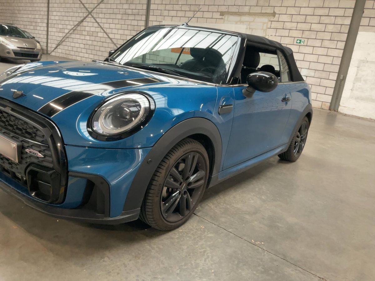 MINI Cabrio Cooper John Cooper Works Trim