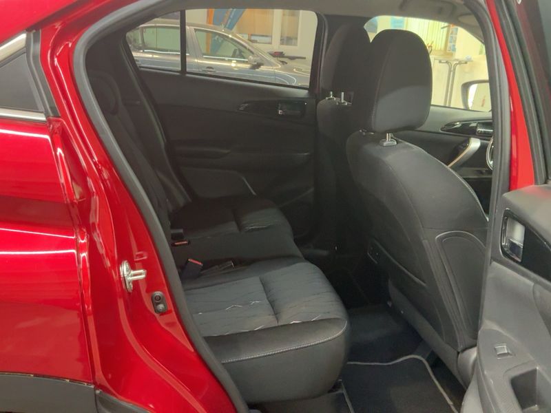 Mitsubishi Eclipse Cross 1.5 T-MIVEC Diamant Edition+ 4WD — zdjęcie 14