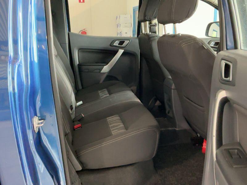 Ford Ranger 2.2 TDCi Doppelkabine 4x4 XLT — zdjęcie 14