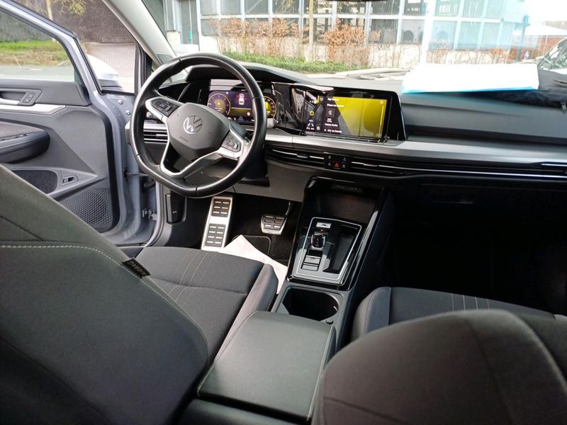 Volkswagen Golf VIII 2.0 TDI Alltrack 4Motion — zdjęcie 20