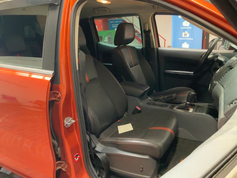 Ford Ranger 3.2 TDCi Doppelkabine 4x4 Wildtrak — zdjęcie 11